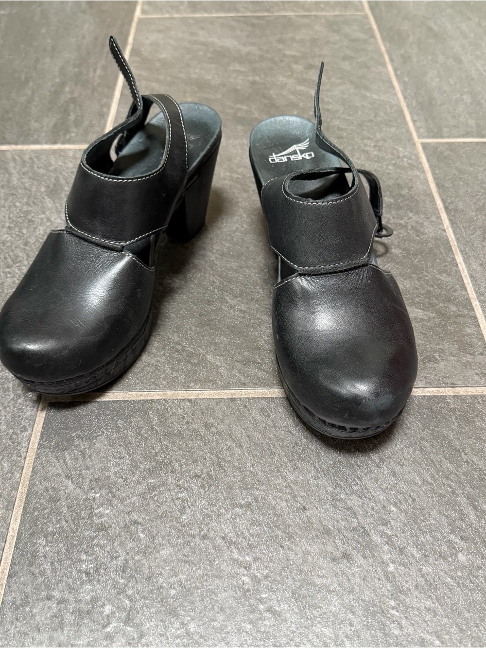 Dansko Women’s 39 Black Leather Slingback Clog Heels